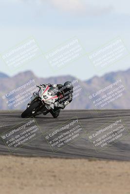 media/Nov-16-2025-Race Pace (Sun) [[8c5fa54630]]/Verified Riders/8-Turn 12 (120pm)/